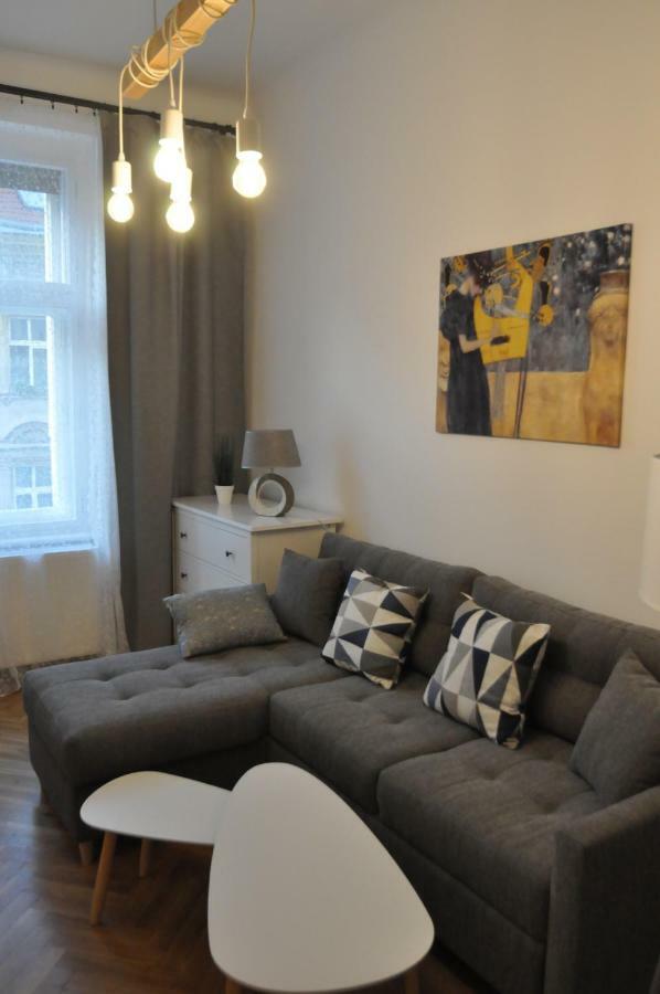 Jirina Appartments Prague Extérieur photo