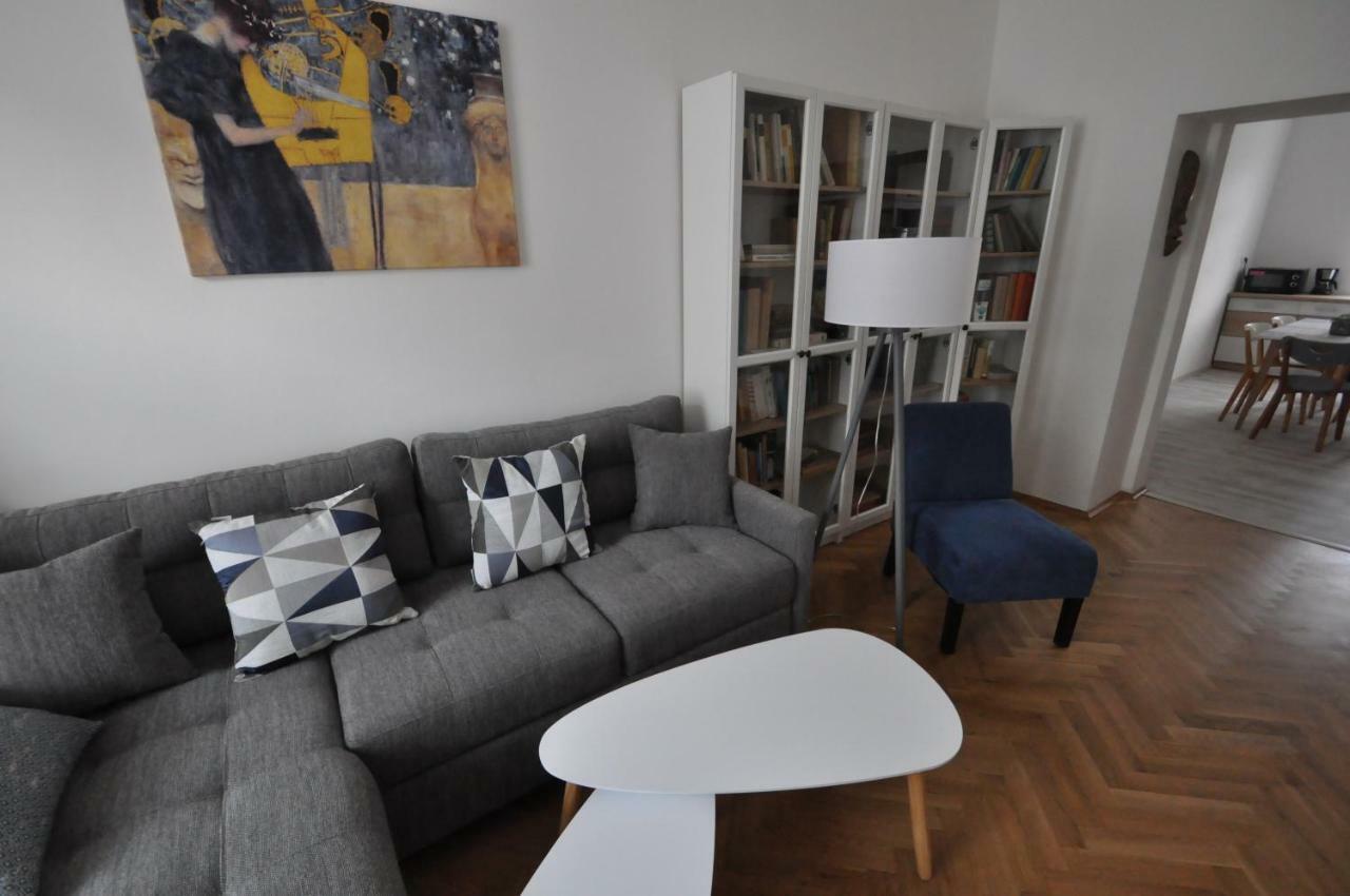 Jirina Appartments Prague Extérieur photo
